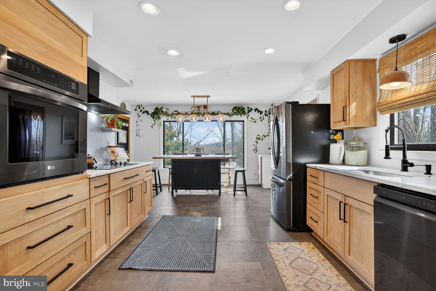 6700 KELLY RD, WARRENTON, Virginia 20187, 4 Bedrooms Bedrooms, ,3 BathroomsBathrooms,Residential,For sale,6700 KELLY RD,VAFQ2020606 MLS # VAFQ2020606