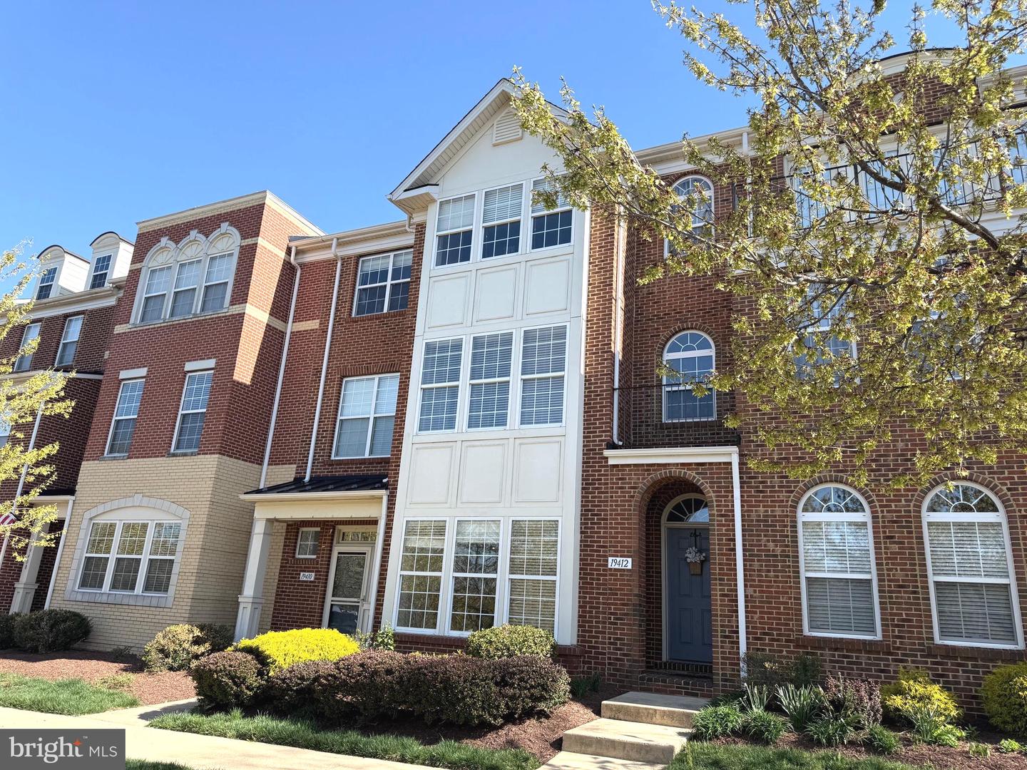 19410 FRONT ST, LEESBURG, Virginia 20176, 5 Bedrooms Bedrooms, ,4 BathroomsBathrooms,Residential,For sale,19410 FRONT ST,VALO2116176 MLS # VALO2116176