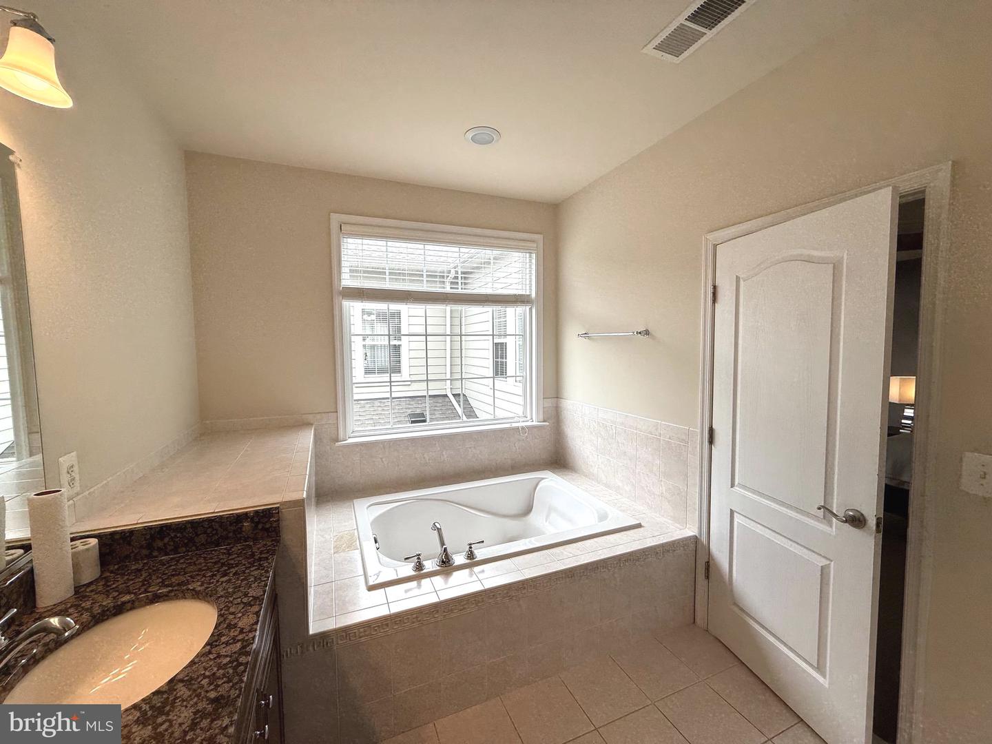 19410 FRONT ST, LEESBURG, Virginia 20176, 5 Bedrooms Bedrooms, ,4 BathroomsBathrooms,Residential,For sale,19410 FRONT ST,VALO2116176 MLS # VALO2116176