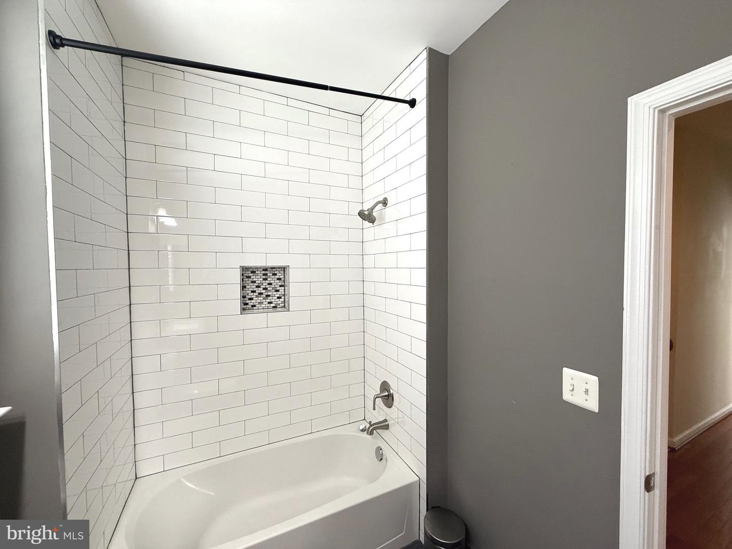 19410 FRONT ST, LEESBURG, Virginia 20176, 5 Bedrooms Bedrooms, ,4 BathroomsBathrooms,Residential,For sale,19410 FRONT ST,VALO2116176 MLS # VALO2116176