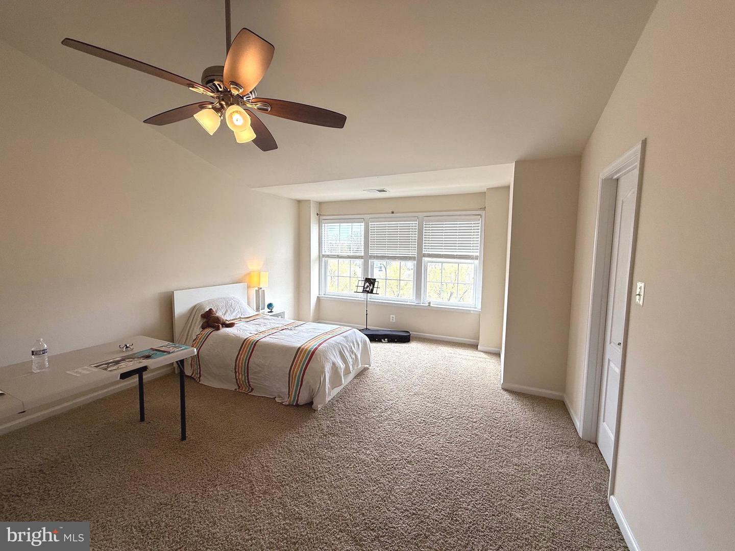 19410 FRONT ST, LEESBURG, Virginia 20176, 5 Bedrooms Bedrooms, ,4 BathroomsBathrooms,Residential,For sale,19410 FRONT ST,VALO2116176 MLS # VALO2116176