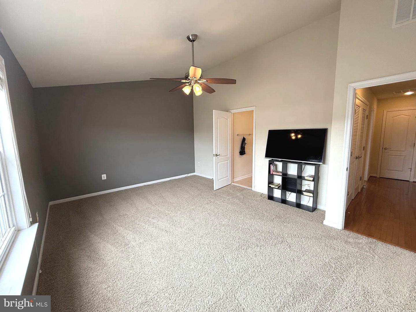 19410 FRONT ST, LEESBURG, Virginia 20176, 5 Bedrooms Bedrooms, ,4 BathroomsBathrooms,Residential,For sale,19410 FRONT ST,VALO2116176 MLS # VALO2116176