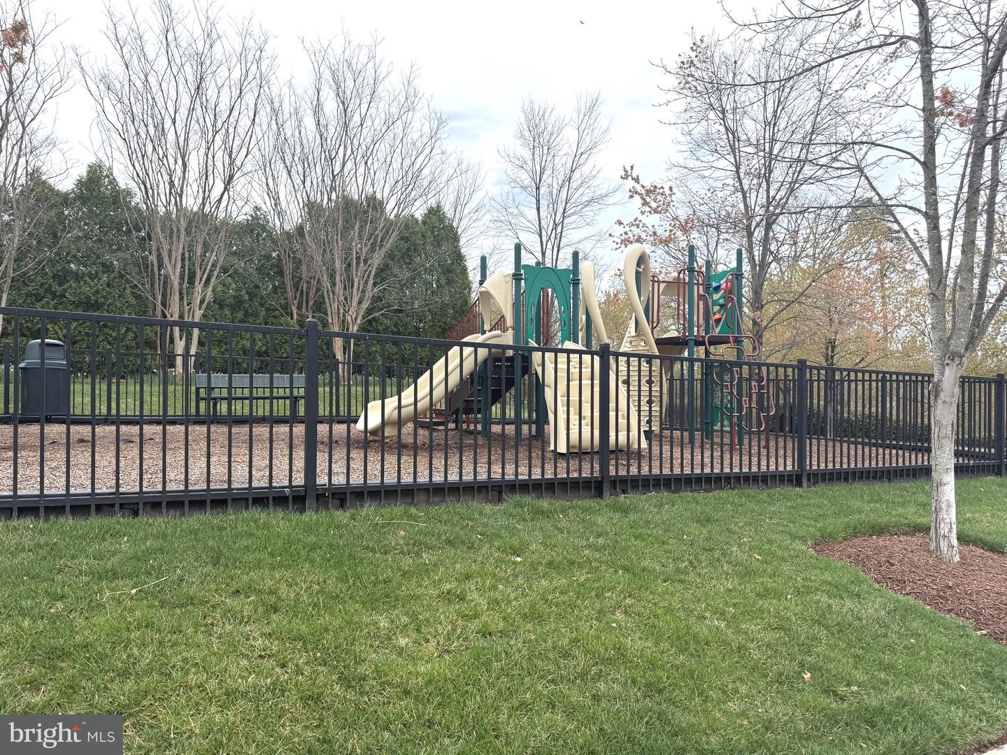 19410 FRONT ST, LEESBURG, Virginia 20176, 5 Bedrooms Bedrooms, ,4 BathroomsBathrooms,Residential,For sale,19410 FRONT ST,VALO2116176 MLS # VALO2116176