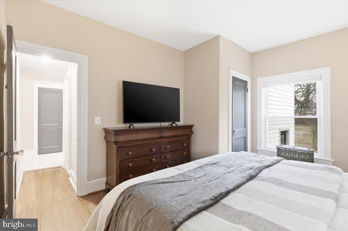 1023 19TH ST S, ARLINGTON, Virginia 22202, 4 Bedrooms Bedrooms, ,2 BathroomsBathrooms,Residential,For sale,1023 19TH ST S,VAAR2069034 MLS # VAAR2069034