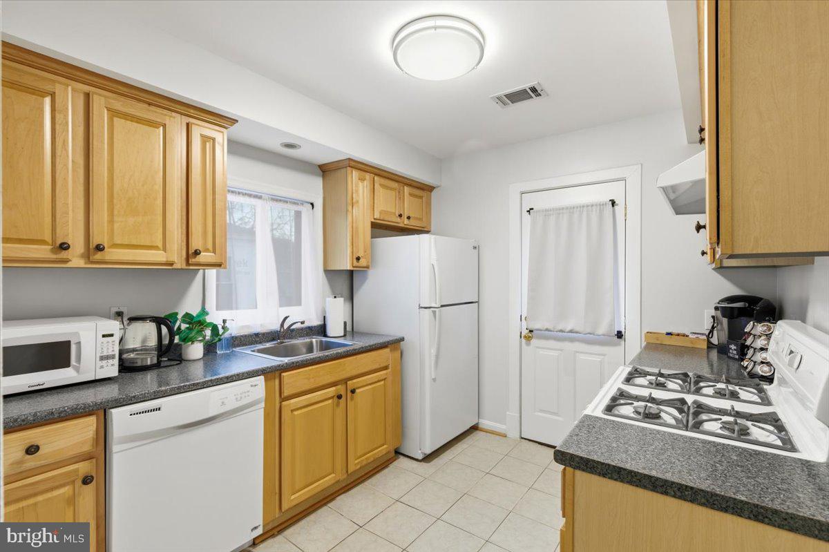 1023 19TH ST S, ARLINGTON, Virginia 22202, 4 Bedrooms Bedrooms, ,2 BathroomsBathrooms,Residential,For sale,1023 19TH ST S,VAAR2069034 MLS # VAAR2069034