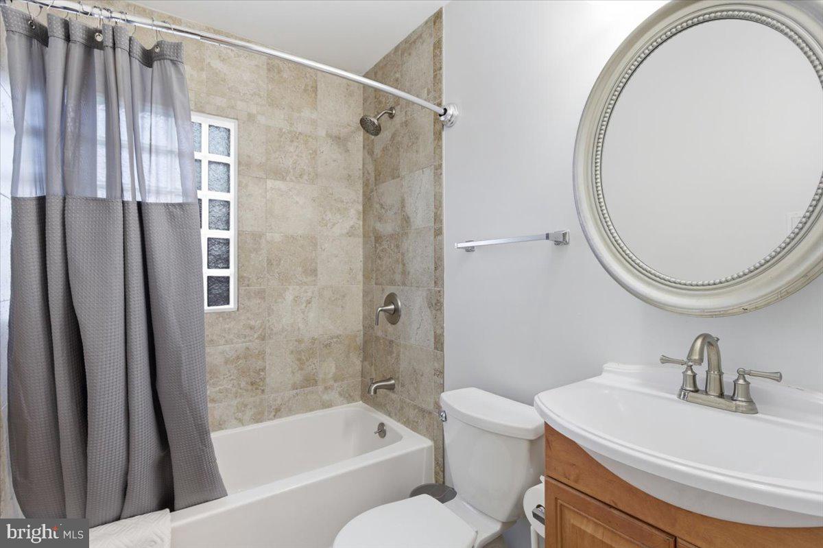 1023 19TH ST S, ARLINGTON, Virginia 22202, 4 Bedrooms Bedrooms, ,2 BathroomsBathrooms,Residential,For sale,1023 19TH ST S,VAAR2069034 MLS # VAAR2069034