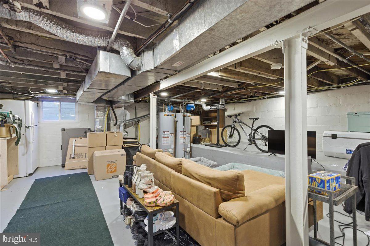 1023 19TH ST S, ARLINGTON, Virginia 22202, 4 Bedrooms Bedrooms, ,2 BathroomsBathrooms,Residential,For sale,1023 19TH ST S,VAAR2069034 MLS # VAAR2069034