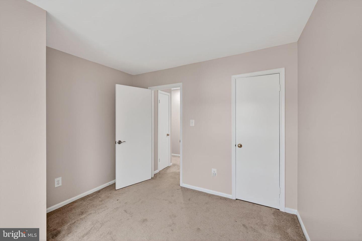 711 CAMPBELL WAY, HERNDON, Virginia 20170, 4 Bedrooms Bedrooms, 10 Rooms Rooms,3 BathroomsBathrooms,Residential,For sale,711 CAMPBELL WAY,VAFX2291668 MLS # VAFX2291668