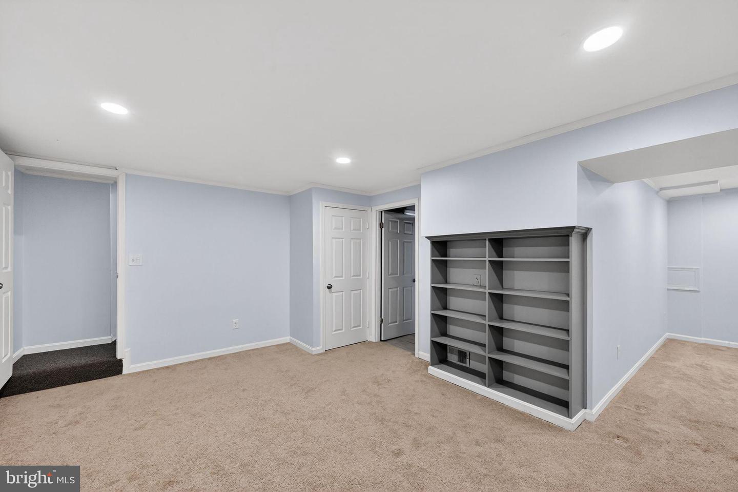 711 CAMPBELL WAY, HERNDON, Virginia 20170, 4 Bedrooms Bedrooms, 10 Rooms Rooms,3 BathroomsBathrooms,Residential,For sale,711 CAMPBELL WAY,VAFX2291668 MLS # VAFX2291668