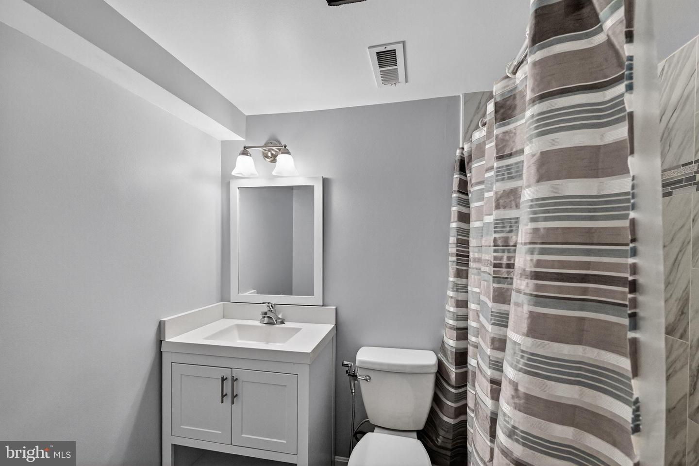 711 CAMPBELL WAY, HERNDON, Virginia 20170, 4 Bedrooms Bedrooms, 10 Rooms Rooms,3 BathroomsBathrooms,Residential,For sale,711 CAMPBELL WAY,VAFX2291668 MLS # VAFX2291668