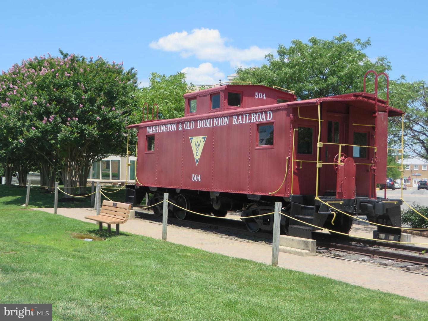 711 CAMPBELL WAY, HERNDON, Virginia 20170, 4 Bedrooms Bedrooms, 10 Rooms Rooms,3 BathroomsBathrooms,Residential,For sale,711 CAMPBELL WAY,VAFX2291668 MLS # VAFX2291668