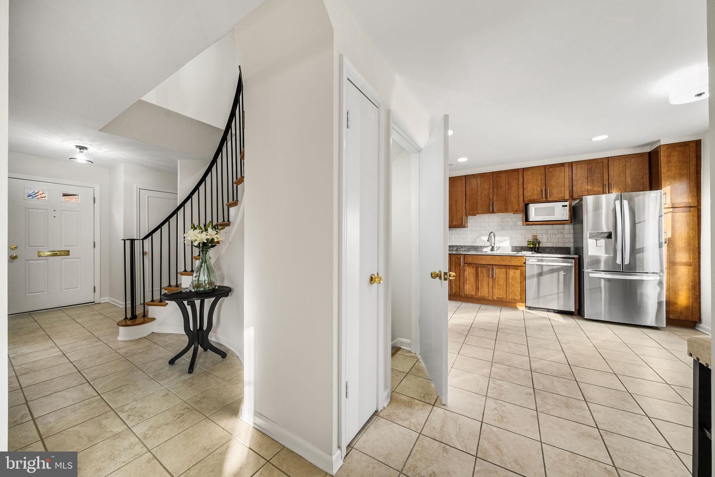 8333 GARFIELD CT, SPRINGFIELD, Virginia 22152, 4 Bedrooms Bedrooms, ,2 BathroomsBathrooms,Residential,For sale,8333 GARFIELD CT,VAFX2291700 MLS # VAFX2291700