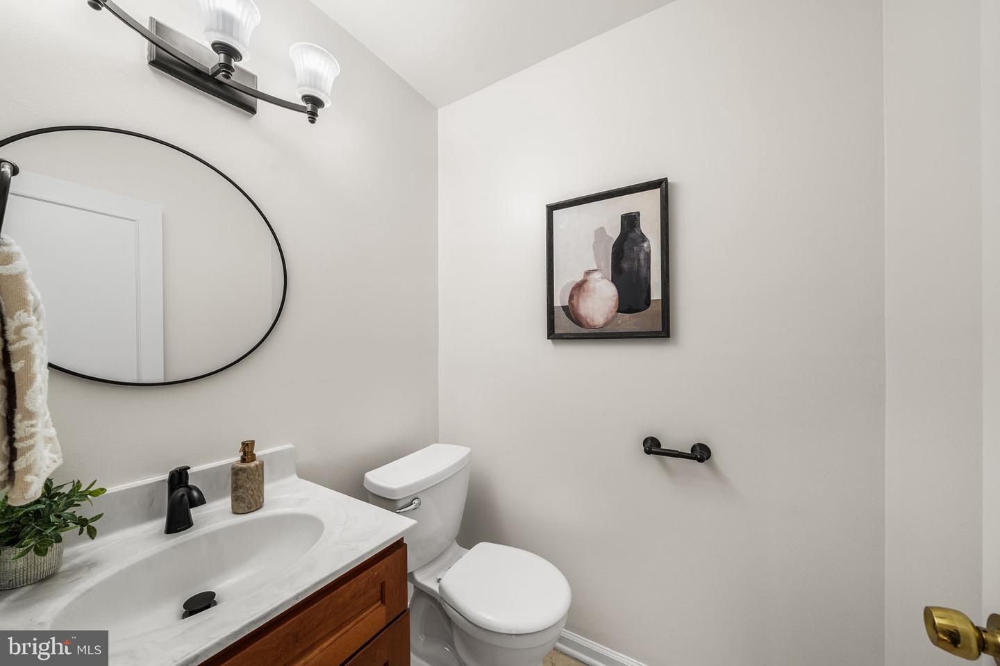 8333 GARFIELD CT, SPRINGFIELD, Virginia 22152, 4 Bedrooms Bedrooms, ,2 BathroomsBathrooms,Residential,For sale,8333 GARFIELD CT,VAFX2291700 MLS # VAFX2291700