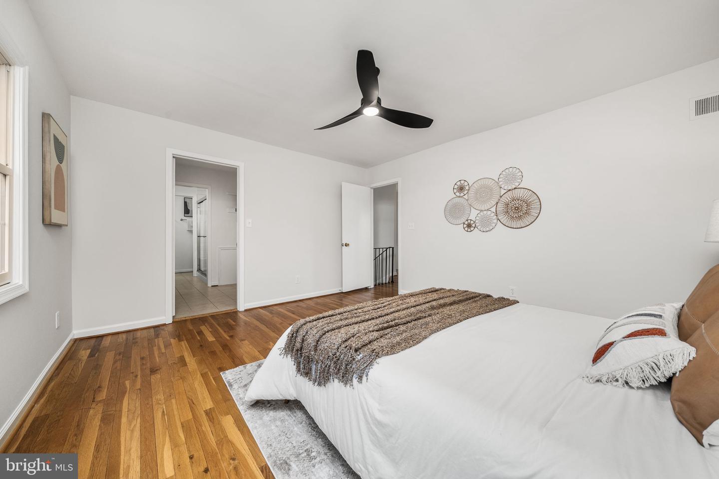 8333 GARFIELD CT, SPRINGFIELD, Virginia 22152, 4 Bedrooms Bedrooms, ,2 BathroomsBathrooms,Residential,For sale,8333 GARFIELD CT,VAFX2291700 MLS # VAFX2291700