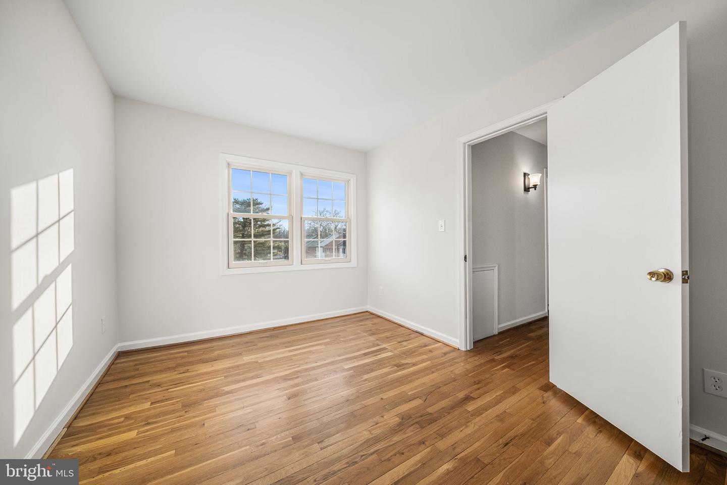 8333 GARFIELD CT, SPRINGFIELD, Virginia 22152, 4 Bedrooms Bedrooms, ,2 BathroomsBathrooms,Residential,For sale,8333 GARFIELD CT,VAFX2291700 MLS # VAFX2291700