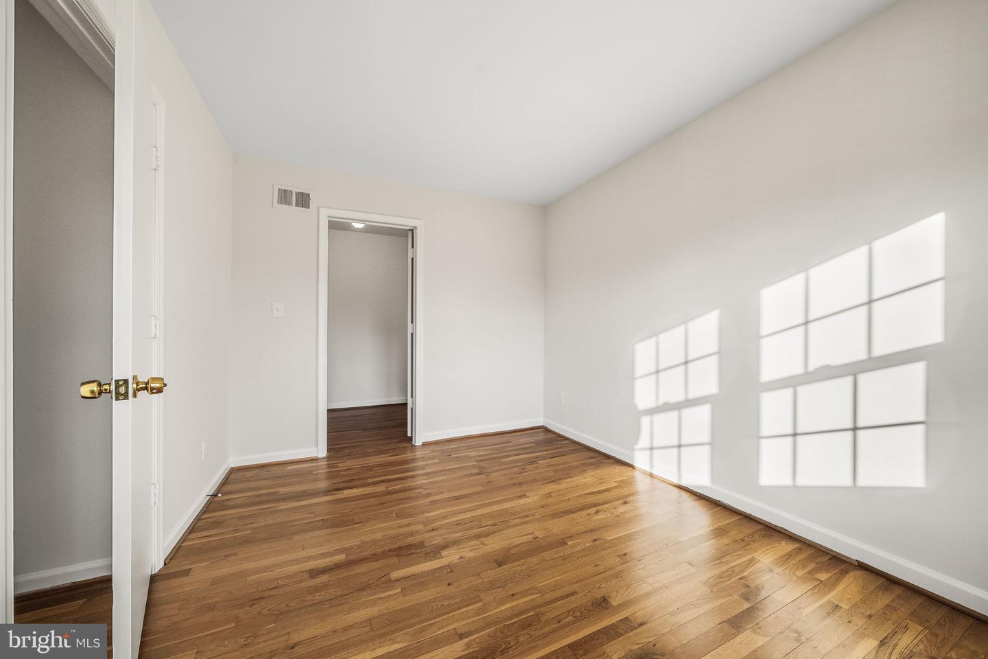 8333 GARFIELD CT, SPRINGFIELD, Virginia 22152, 4 Bedrooms Bedrooms, ,2 BathroomsBathrooms,Residential,For sale,8333 GARFIELD CT,VAFX2291700 MLS # VAFX2291700