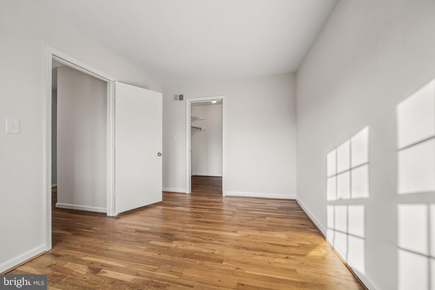 8333 GARFIELD CT, SPRINGFIELD, Virginia 22152, 4 Bedrooms Bedrooms, ,2 BathroomsBathrooms,Residential,For sale,8333 GARFIELD CT,VAFX2291700 MLS # VAFX2291700