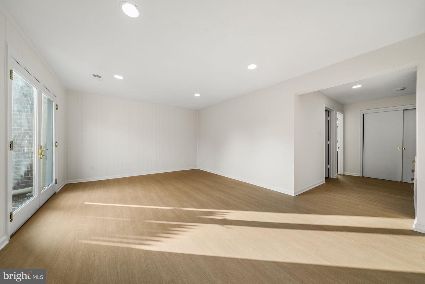 8333 GARFIELD CT, SPRINGFIELD, Virginia 22152, 4 Bedrooms Bedrooms, ,2 BathroomsBathrooms,Residential,For sale,8333 GARFIELD CT,VAFX2291700 MLS # VAFX2291700