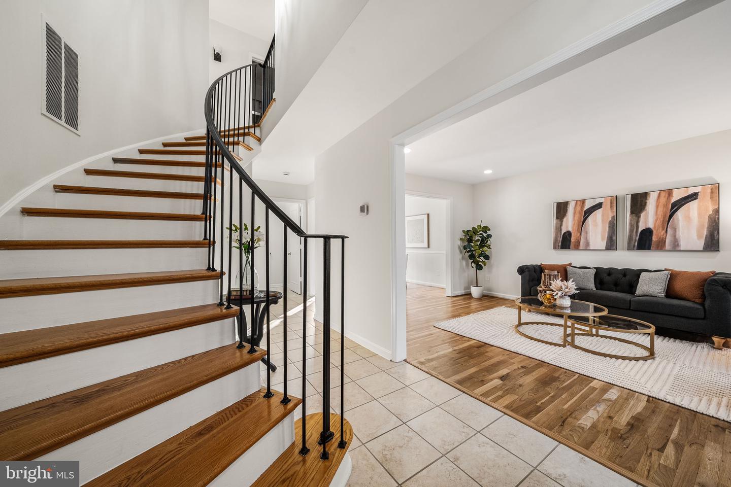 8333 GARFIELD CT, SPRINGFIELD, Virginia 22152, 4 Bedrooms Bedrooms, ,2 BathroomsBathrooms,Residential,For sale,8333 GARFIELD CT,VAFX2291700 MLS # VAFX2291700