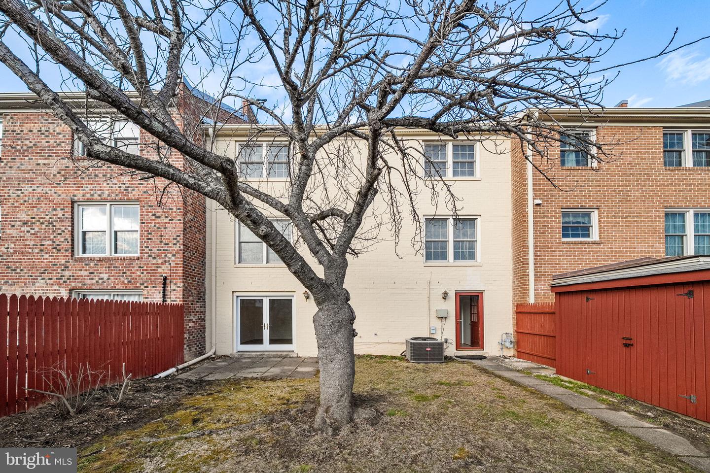 8333 GARFIELD CT, SPRINGFIELD, Virginia 22152, 4 Bedrooms Bedrooms, ,2 BathroomsBathrooms,Residential,For sale,8333 GARFIELD CT,VAFX2291700 MLS # VAFX2291700