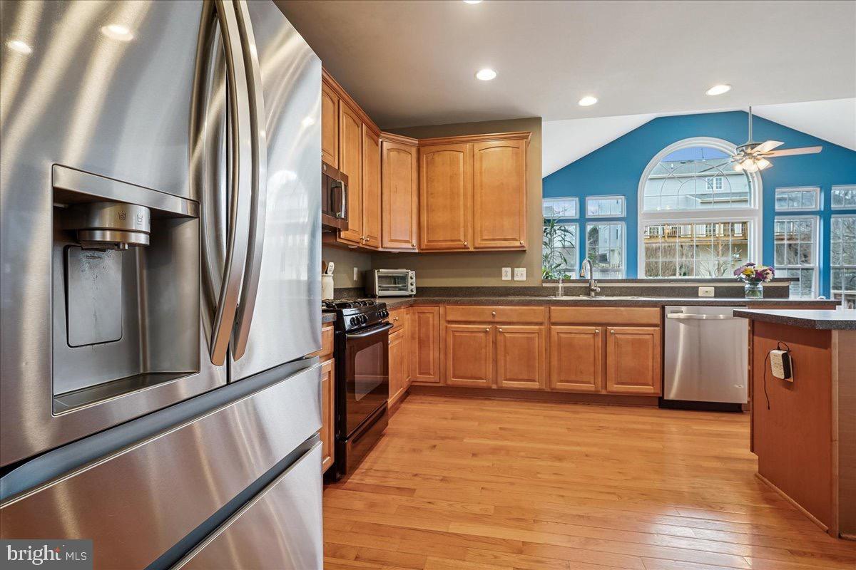 9617 LAURENCEKIRK PL, BRISTOW, Virginia 20136, 4 Bedrooms Bedrooms, 15 Rooms Rooms,3 BathroomsBathrooms,Residential,For sale,9617 LAURENCEKIRK PL,VAPW2112782 MLS # VAPW2112782