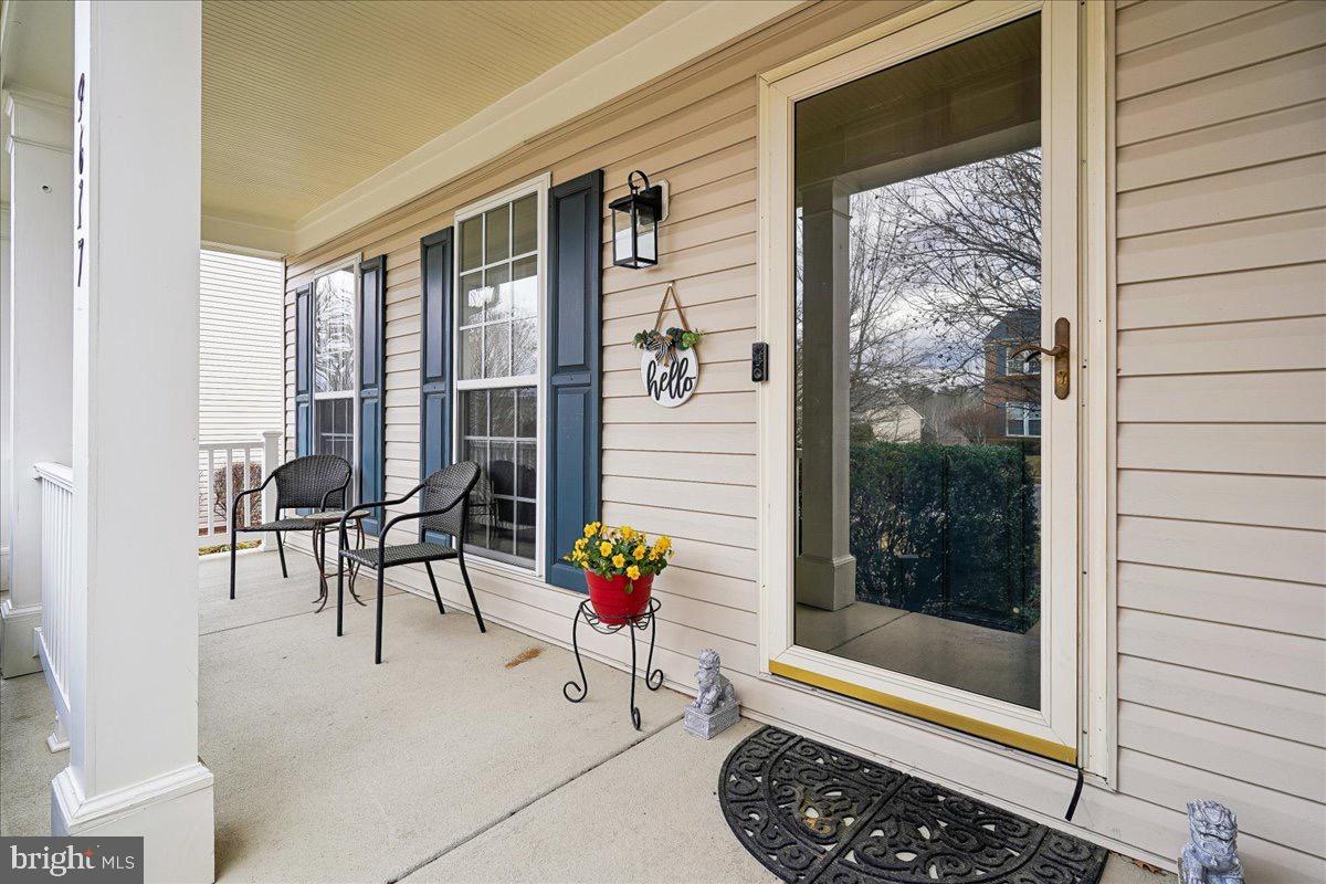 9617 LAURENCEKIRK PL, BRISTOW, Virginia 20136, 4 Bedrooms Bedrooms, 15 Rooms Rooms,3 BathroomsBathrooms,Residential,For sale,9617 LAURENCEKIRK PL,VAPW2112782 MLS # VAPW2112782