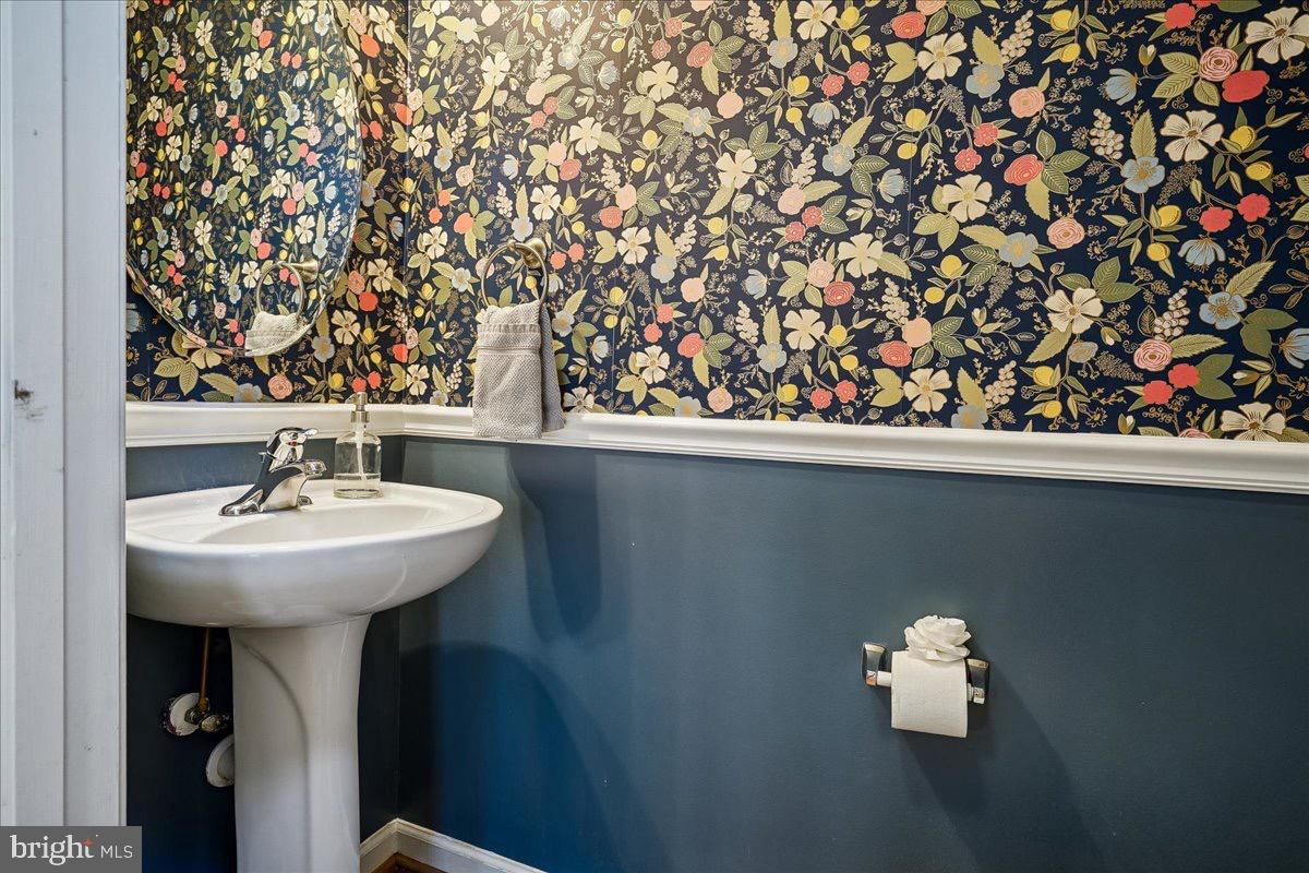 9617 LAURENCEKIRK PL, BRISTOW, Virginia 20136, 4 Bedrooms Bedrooms, 15 Rooms Rooms,3 BathroomsBathrooms,Residential,For sale,9617 LAURENCEKIRK PL,VAPW2112782 MLS # VAPW2112782