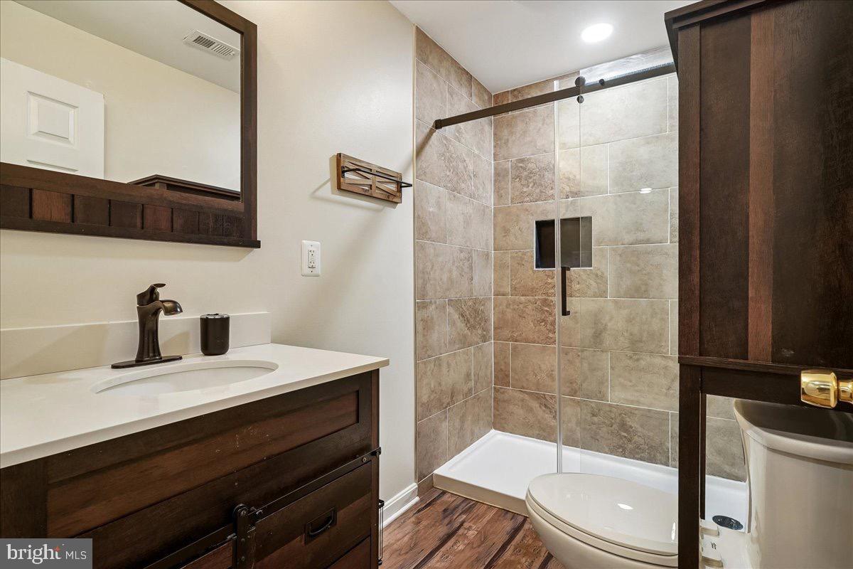 9617 LAURENCEKIRK PL, BRISTOW, Virginia 20136, 4 Bedrooms Bedrooms, 15 Rooms Rooms,3 BathroomsBathrooms,Residential,For sale,9617 LAURENCEKIRK PL,VAPW2112782 MLS # VAPW2112782