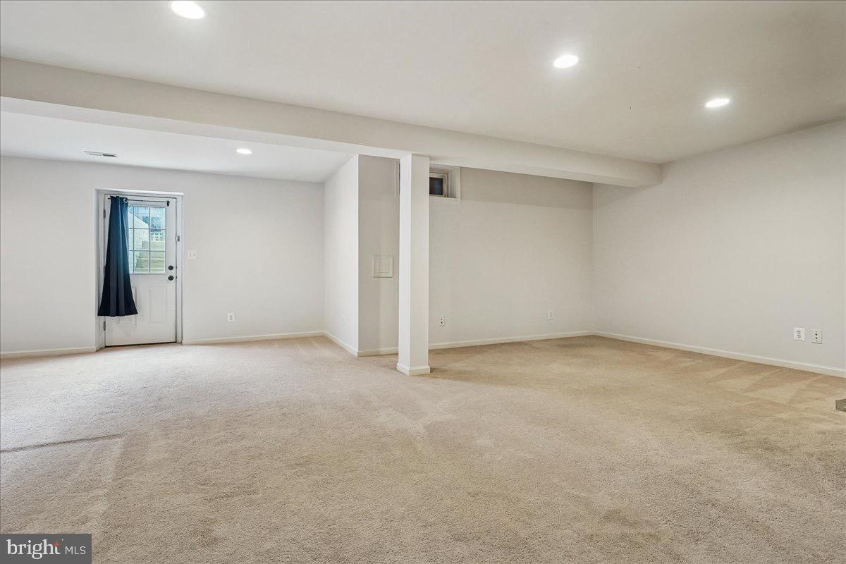 9617 LAURENCEKIRK PL, BRISTOW, Virginia 20136, 4 Bedrooms Bedrooms, 15 Rooms Rooms,3 BathroomsBathrooms,Residential,For sale,9617 LAURENCEKIRK PL,VAPW2112782 MLS # VAPW2112782