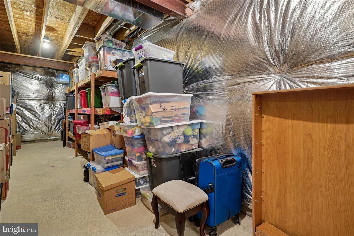 9617 LAURENCEKIRK PL, BRISTOW, Virginia 20136, 4 Bedrooms Bedrooms, 15 Rooms Rooms,3 BathroomsBathrooms,Residential,For sale,9617 LAURENCEKIRK PL,VAPW2112782 MLS # VAPW2112782