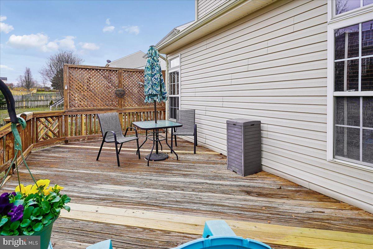 9617 LAURENCEKIRK PL, BRISTOW, Virginia 20136, 4 Bedrooms Bedrooms, 15 Rooms Rooms,3 BathroomsBathrooms,Residential,For sale,9617 LAURENCEKIRK PL,VAPW2112782 MLS # VAPW2112782