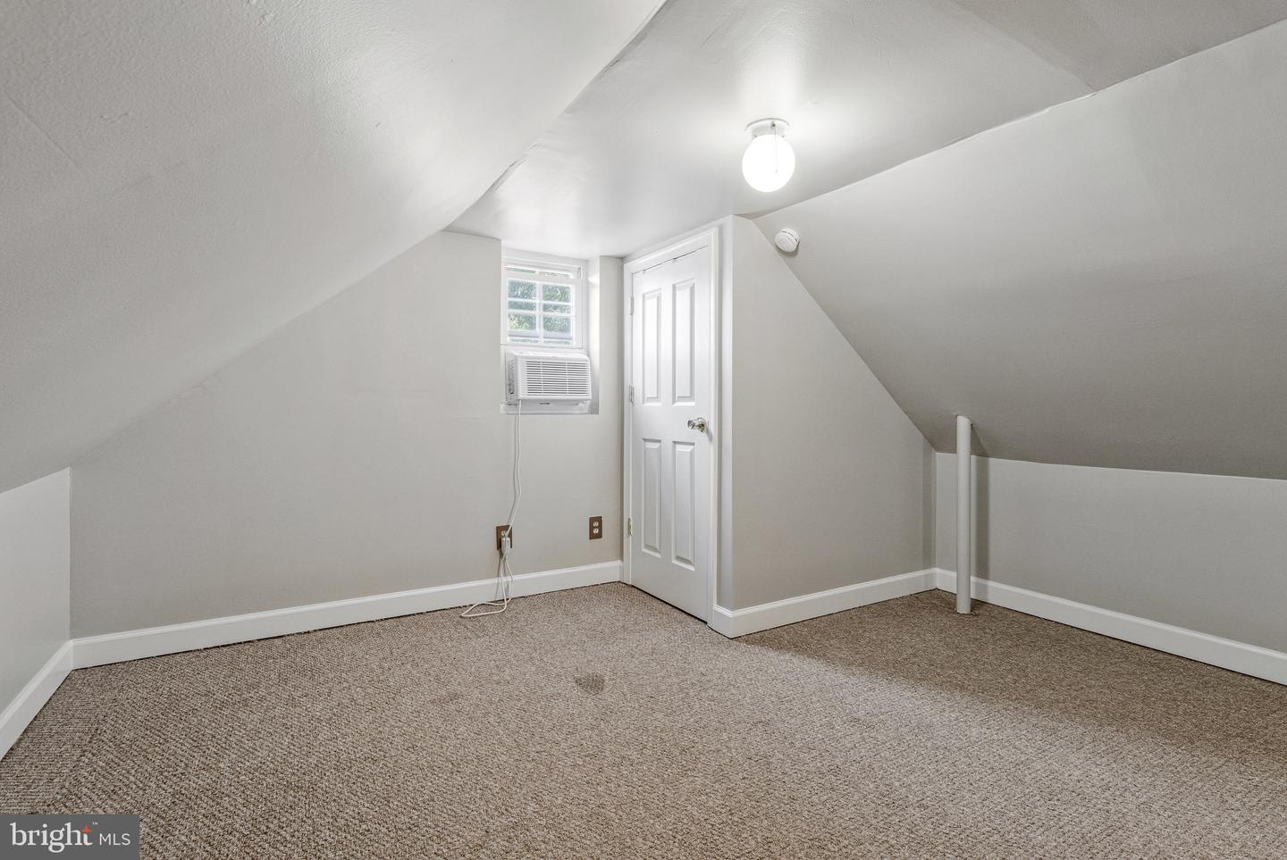 1714 33RD PL SE, WASHINGTON, District Of Columbia 20020, 4 Bedrooms Bedrooms, ,2 BathroomsBathrooms,Residential,For sale,1714 33RD PL SE,DCDC2246812 MLS # DCDC2246812