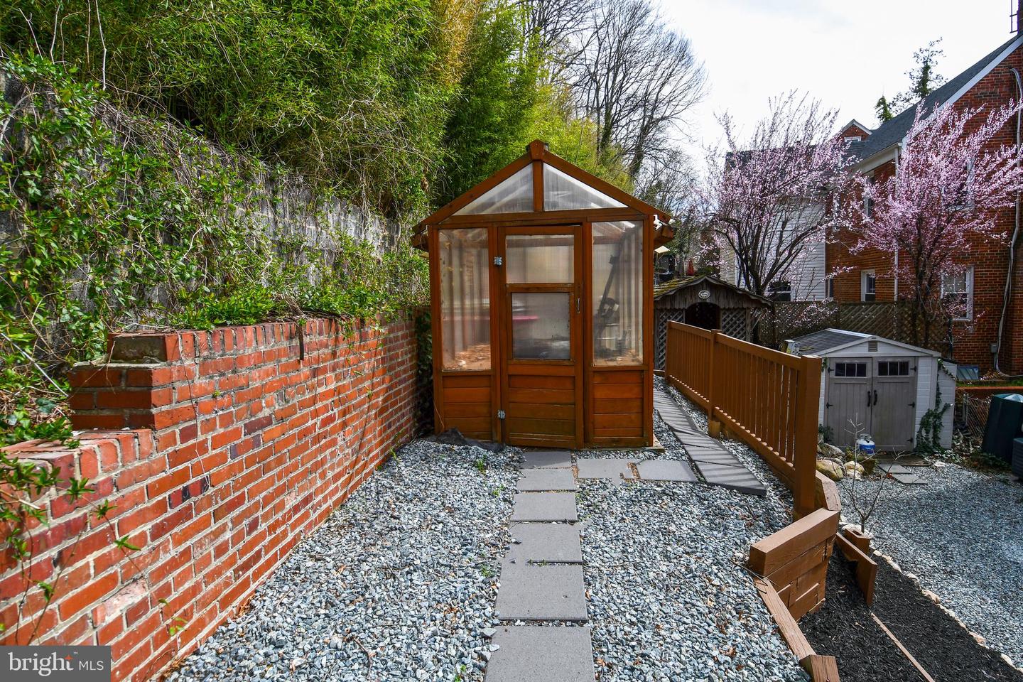 1714 33RD PL SE, WASHINGTON, District Of Columbia 20020, 4 Bedrooms Bedrooms, ,2 BathroomsBathrooms,Residential,For sale,1714 33RD PL SE,DCDC2246812 MLS # DCDC2246812