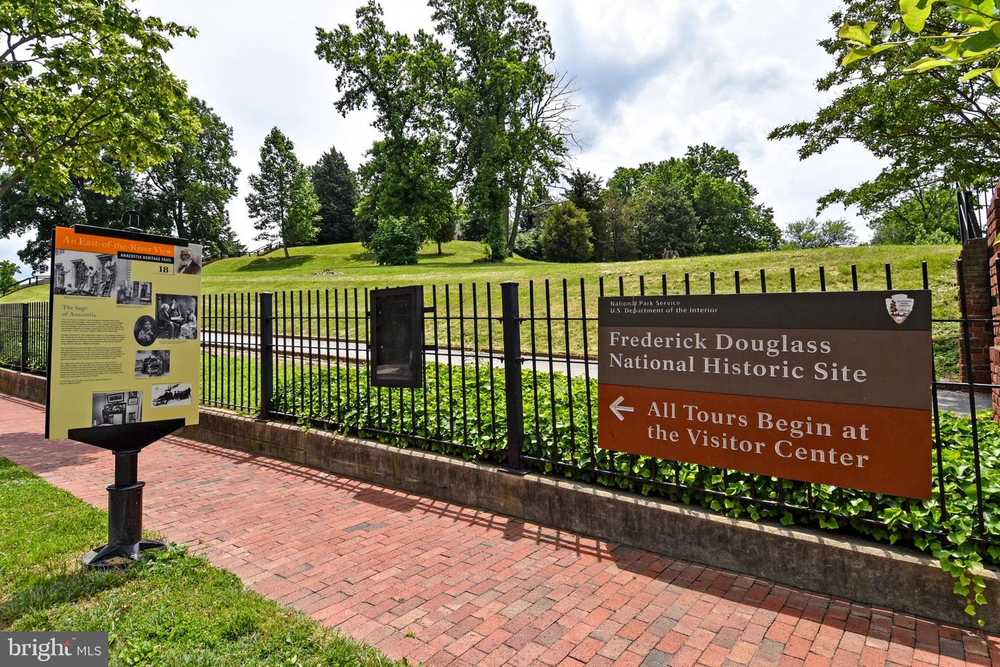 1714 33RD PL SE, WASHINGTON, District Of Columbia 20020, 4 Bedrooms Bedrooms, ,2 BathroomsBathrooms,Residential,For sale,1714 33RD PL SE,DCDC2246812 MLS # DCDC2246812