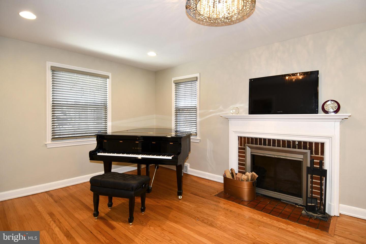 1714 33RD PL SE, WASHINGTON, District Of Columbia 20020, 4 Bedrooms Bedrooms, ,2 BathroomsBathrooms,Residential,For sale,1714 33RD PL SE,DCDC2246812 MLS # DCDC2246812