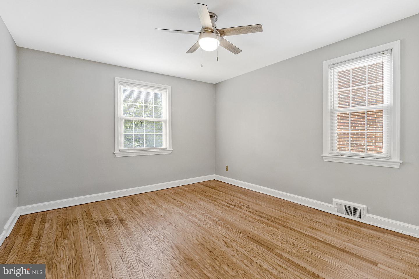 1714 33RD PL SE, WASHINGTON, District Of Columbia 20020, 4 Bedrooms Bedrooms, ,2 BathroomsBathrooms,Residential,For sale,1714 33RD PL SE,DCDC2246812 MLS # DCDC2246812