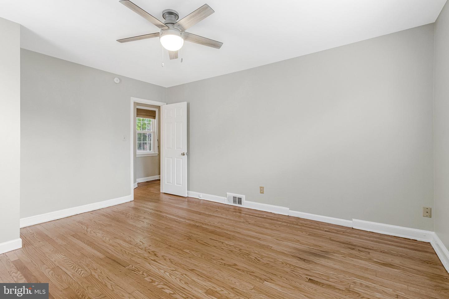 1714 33RD PL SE, WASHINGTON, District Of Columbia 20020, 4 Bedrooms Bedrooms, ,2 BathroomsBathrooms,Residential,For sale,1714 33RD PL SE,DCDC2246812 MLS # DCDC2246812