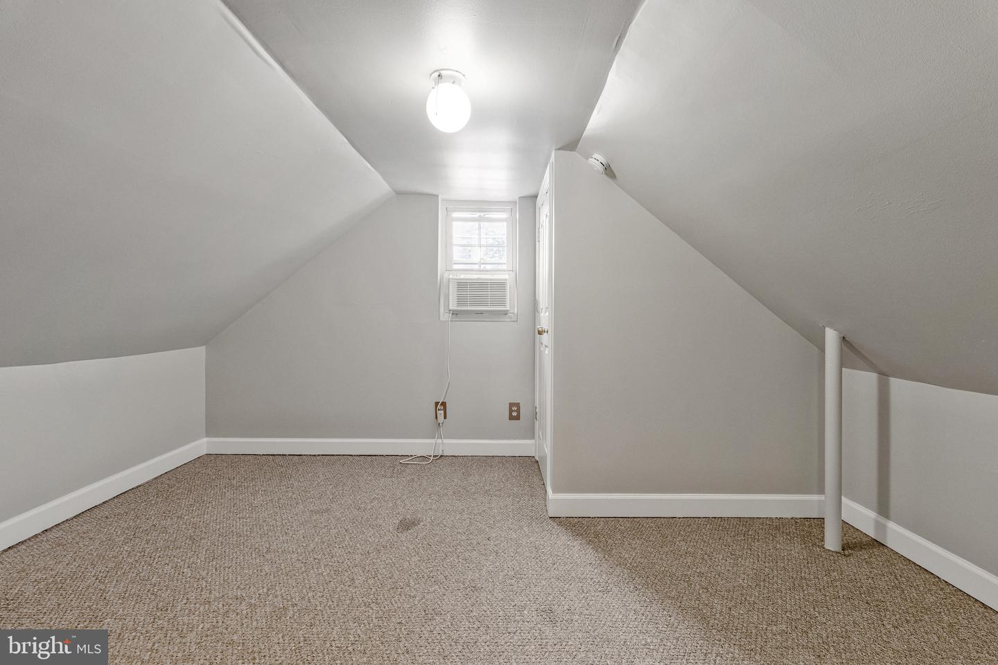 1714 33RD PL SE, WASHINGTON, District Of Columbia 20020, 4 Bedrooms Bedrooms, ,2 BathroomsBathrooms,Residential,For sale,1714 33RD PL SE,DCDC2246812 MLS # DCDC2246812