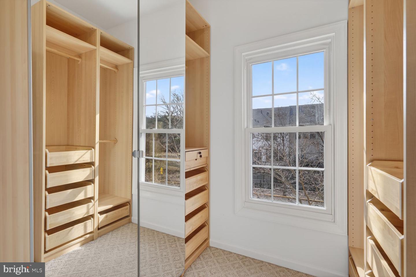 119 RIVER RD, OCCOQUAN, Virginia 22125, 4 Bedrooms Bedrooms, ,3 BathroomsBathrooms,Residential,For sale,119 RIVER RD,VAPW2112800 MLS # VAPW2112800