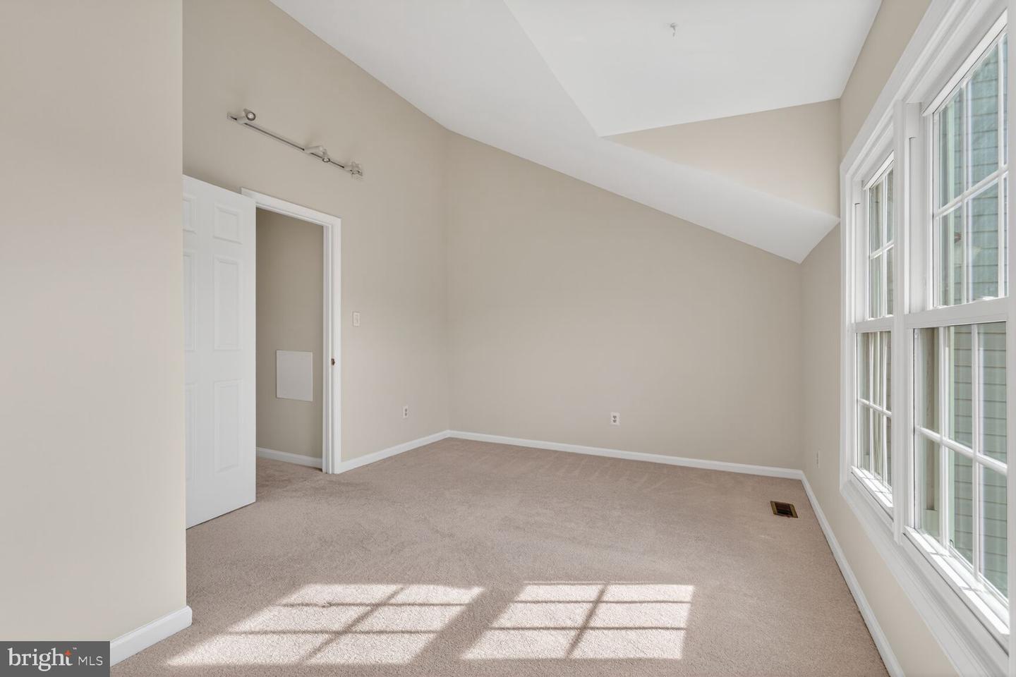 119 RIVER RD, OCCOQUAN, Virginia 22125, 4 Bedrooms Bedrooms, ,3 BathroomsBathrooms,Residential,For sale,119 RIVER RD,VAPW2112800 MLS # VAPW2112800