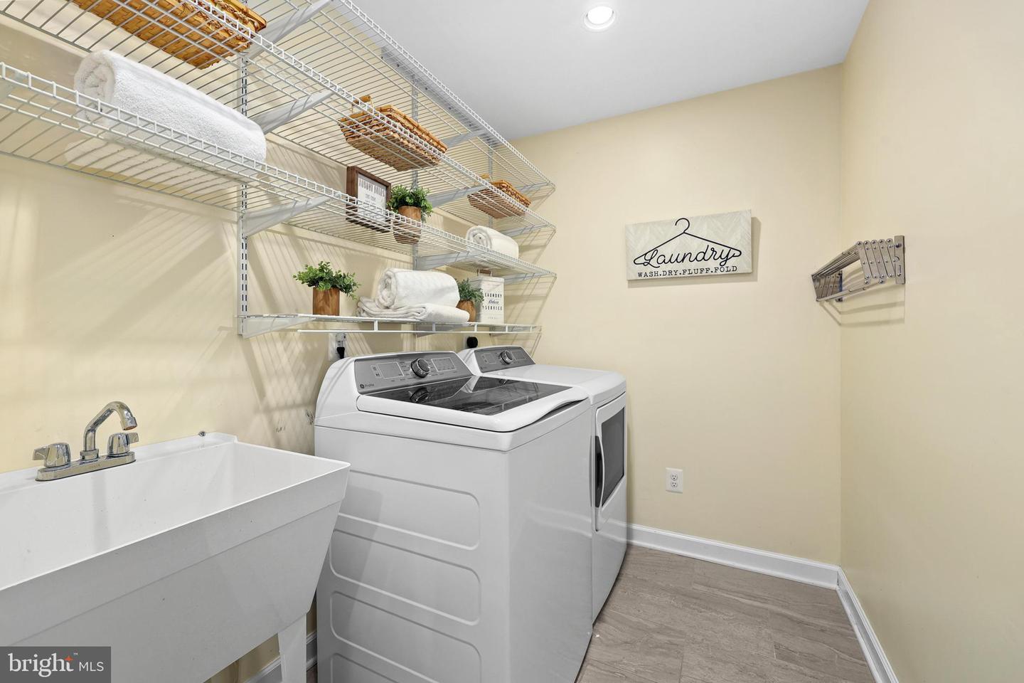 11999 MEMORY LN, NOKESVILLE, Virginia 20181, 4 Bedrooms Bedrooms, ,3 BathroomsBathrooms,Residential,For sale,11999 MEMORY LN,VAPW2112816 MLS # VAPW2112816