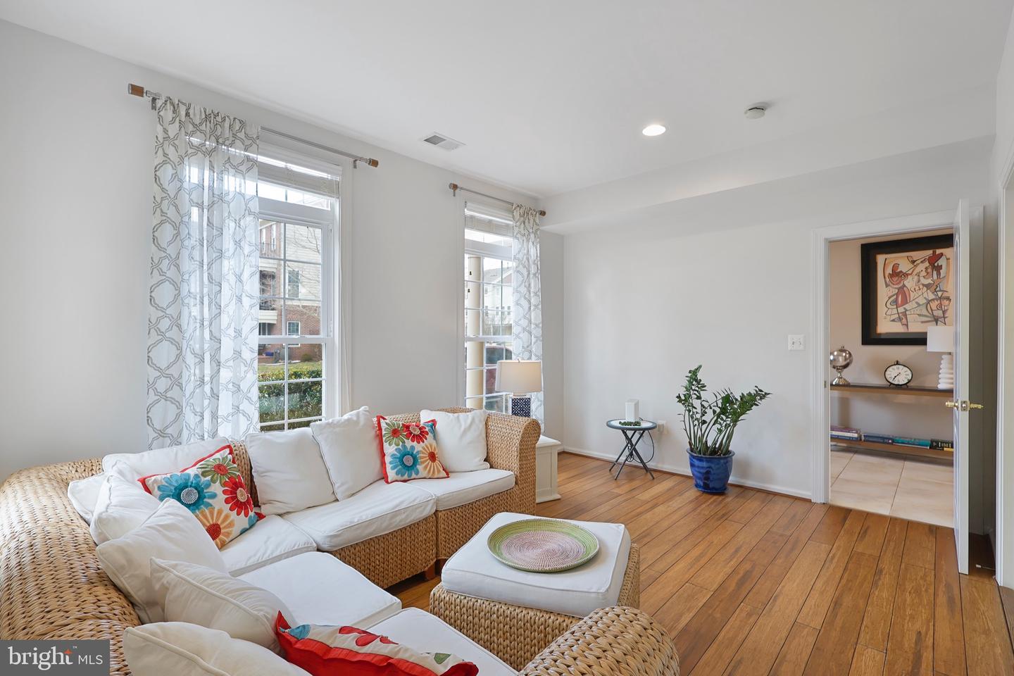 22476 DINAH PL, LEESBURG, Virginia 20175, 4 Bedrooms Bedrooms, 15 Rooms Rooms,3 BathroomsBathrooms,Residential,For sale,22476 DINAH PL,VALO2116234 MLS # VALO2116234