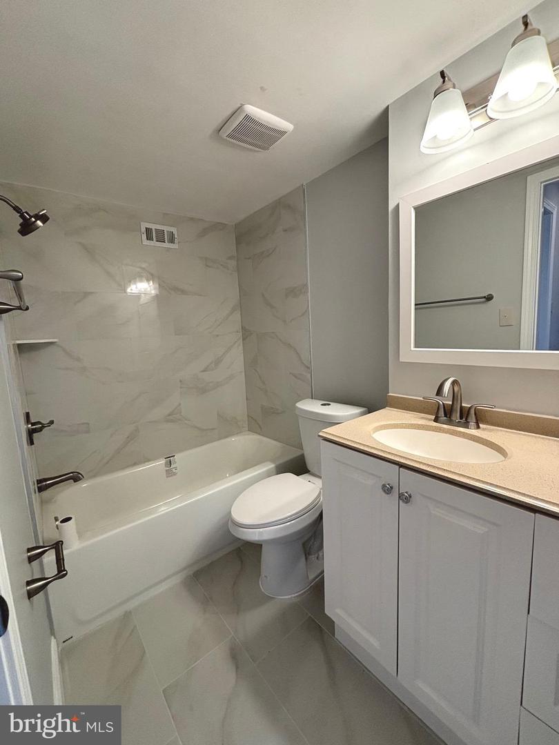 7800 WINONA CT, ANNANDALE, Virginia 22003, 3 Bedrooms Bedrooms, ,2 BathroomsBathrooms,Residential,For sale,7800 WINONA CT,VAFX2291762 MLS # VAFX2291762