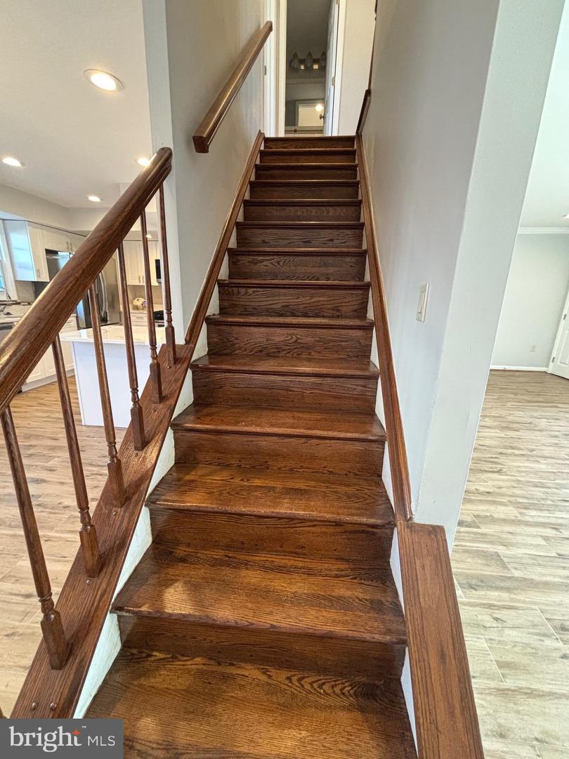 7800 WINONA CT, ANNANDALE, Virginia 22003, 3 Bedrooms Bedrooms, ,2 BathroomsBathrooms,Residential,For sale,7800 WINONA CT,VAFX2291762 MLS # VAFX2291762