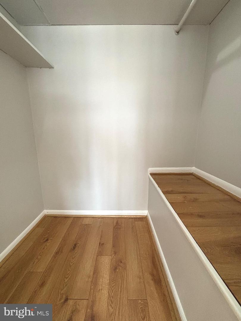 7800 WINONA CT, ANNANDALE, Virginia 22003, 3 Bedrooms Bedrooms, ,2 BathroomsBathrooms,Residential,For sale,7800 WINONA CT,VAFX2291762 MLS # VAFX2291762