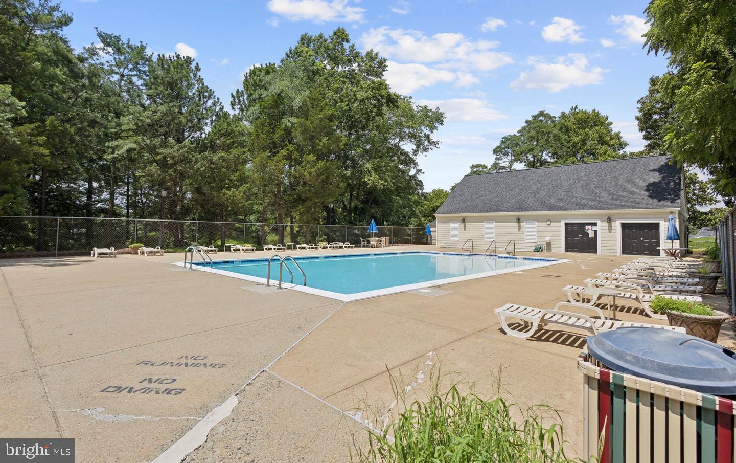 5815 ORCHARD HILL CT #5815, CLIFTON, Virginia 20124, 1 Bedroom Bedrooms, ,1 BathroomBathrooms,Residential,For sale,5815 ORCHARD HILL CT #5815,VAFX2291774 MLS # VAFX2291774