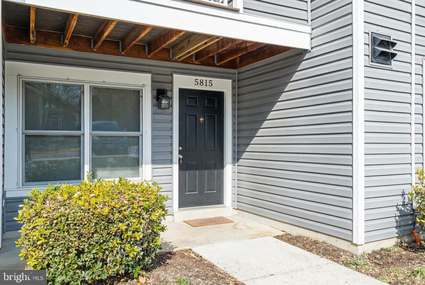 5815 ORCHARD HILL CT #5815, CLIFTON, Virginia 20124, 1 Bedroom Bedrooms, ,1 BathroomBathrooms,Residential,For sale,5815 ORCHARD HILL CT #5815,VAFX2291774 MLS # VAFX2291774