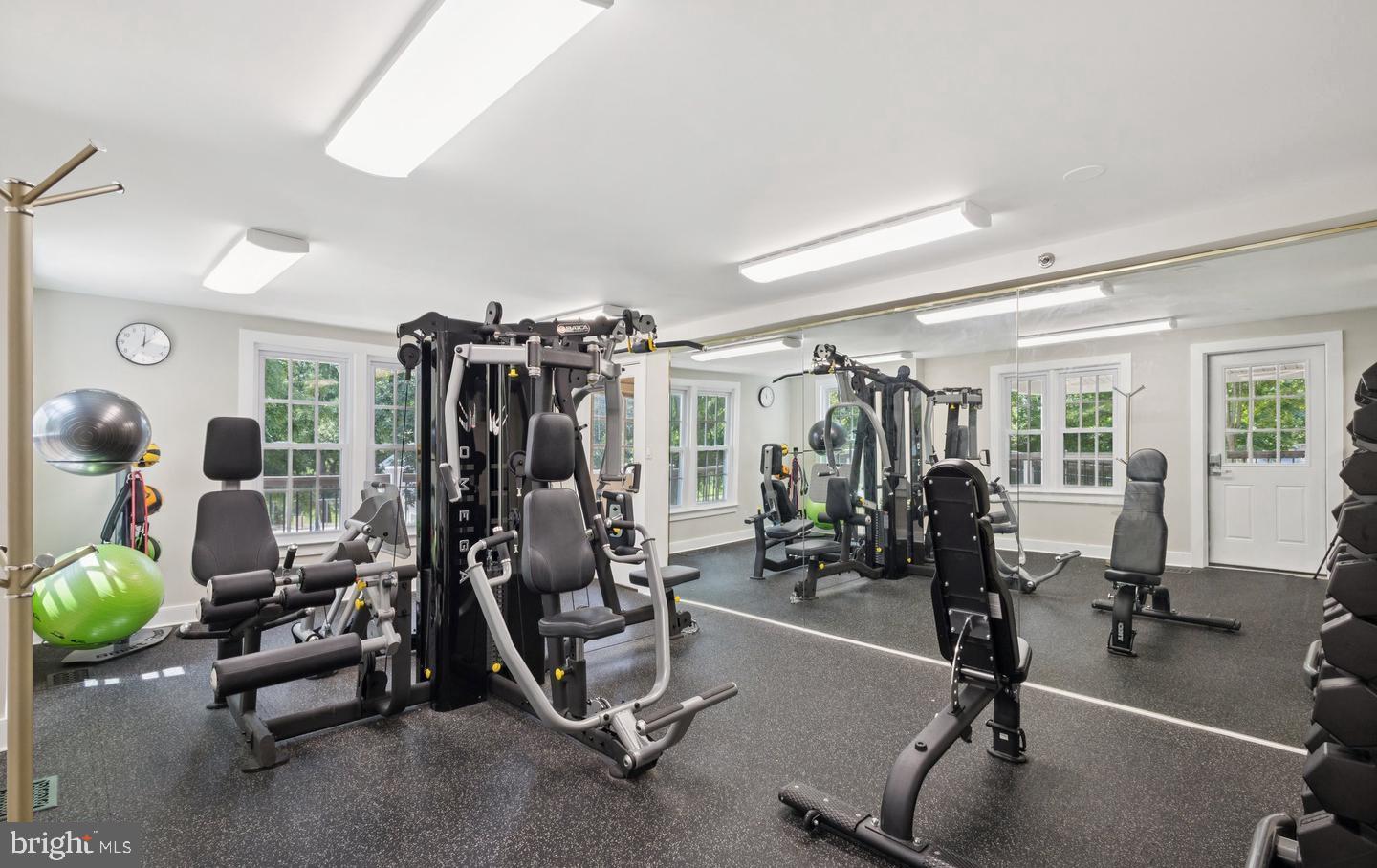 5815 ORCHARD HILL CT #5815, CLIFTON, Virginia 20124, 1 Bedroom Bedrooms, ,1 BathroomBathrooms,Residential,For sale,5815 ORCHARD HILL CT #5815,VAFX2291774 MLS # VAFX2291774