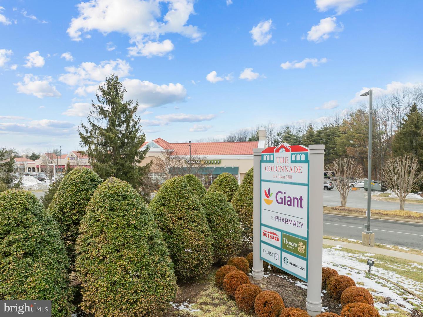 5815 ORCHARD HILL CT #5815, CLIFTON, Virginia 20124, 1 Bedroom Bedrooms, ,1 BathroomBathrooms,Residential,For sale,5815 ORCHARD HILL CT #5815,VAFX2291774 MLS # VAFX2291774