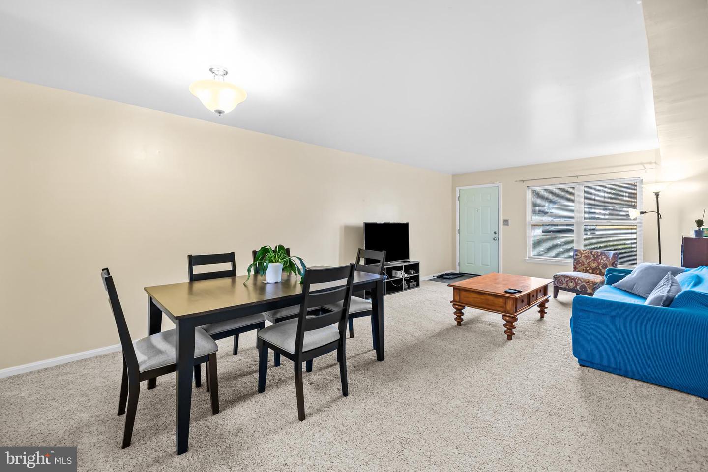 5815 ORCHARD HILL CT #5815, CLIFTON, Virginia 20124, 1 Bedroom Bedrooms, ,1 BathroomBathrooms,Residential,For sale,5815 ORCHARD HILL CT #5815,VAFX2291774 MLS # VAFX2291774